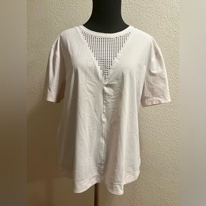 Lululemon Perfectly Perfed Tee
Size 10

Gently used 
There are some stains